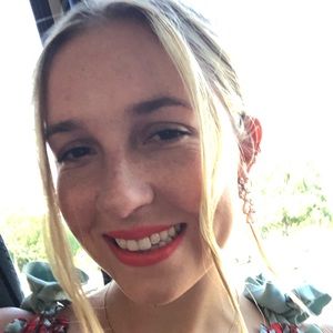 Meet your Posher, Liz